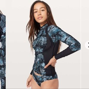 Lululemon Swell Seeker Paddle Top